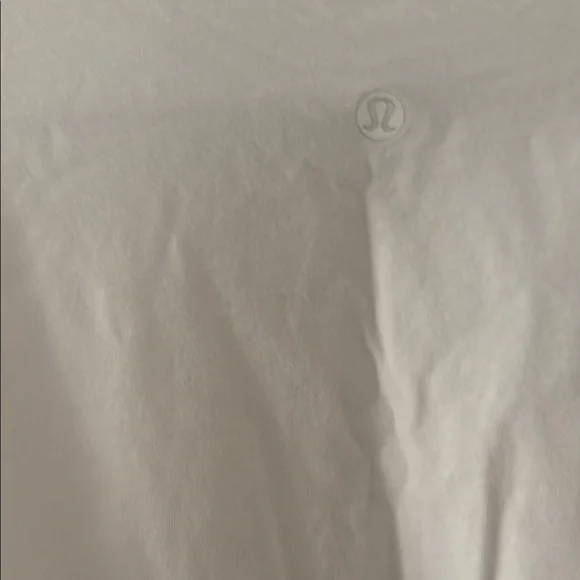 Lululemon Athletica White Relaxed Long Sleeve Tee - Picture 2 of 3